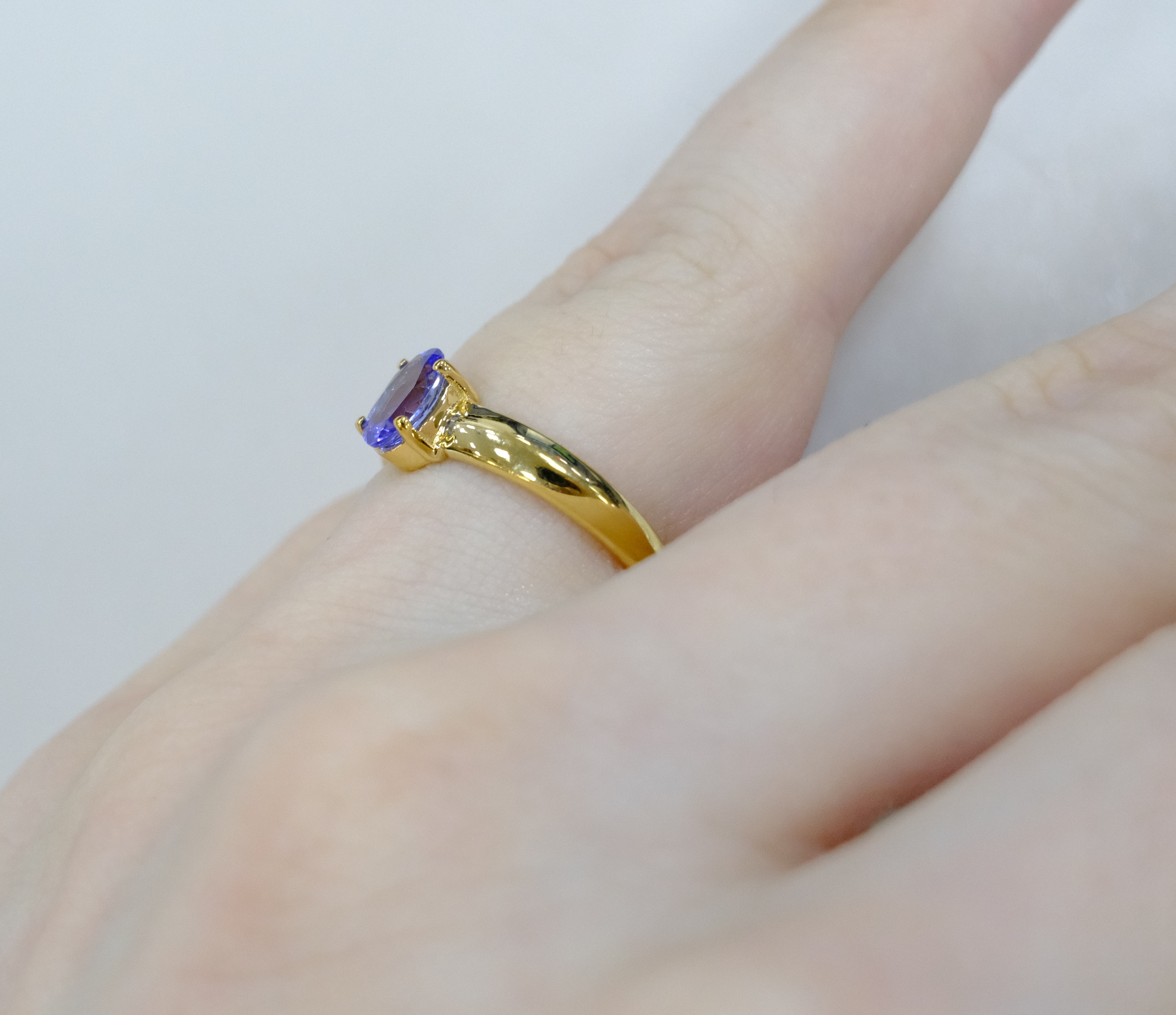 Серебряное кольцо с танзанитом